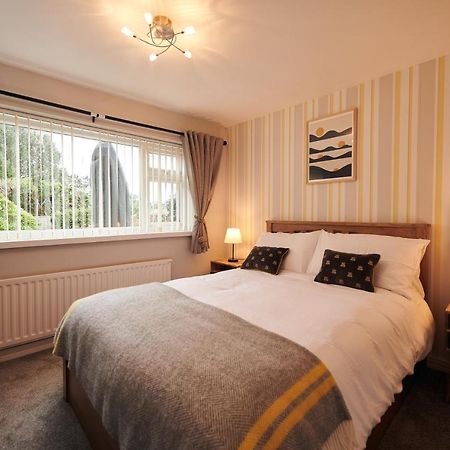 Sea Gem- Beautiful Family Home With Stunning Sea Views & Garden Tenby Eksteriør billede