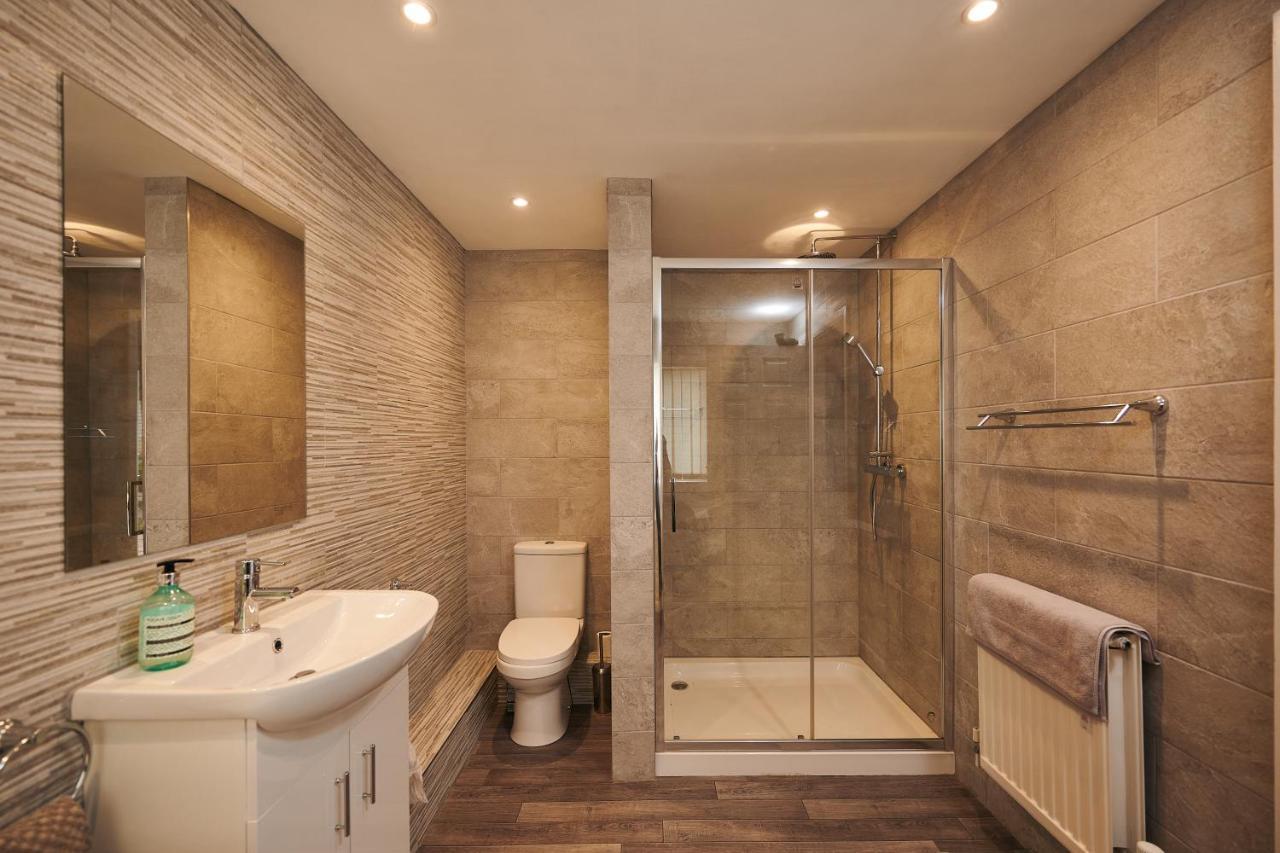 Sea Gem- Beautiful Family Home With Stunning Sea Views & Garden Tenby Eksteriør billede