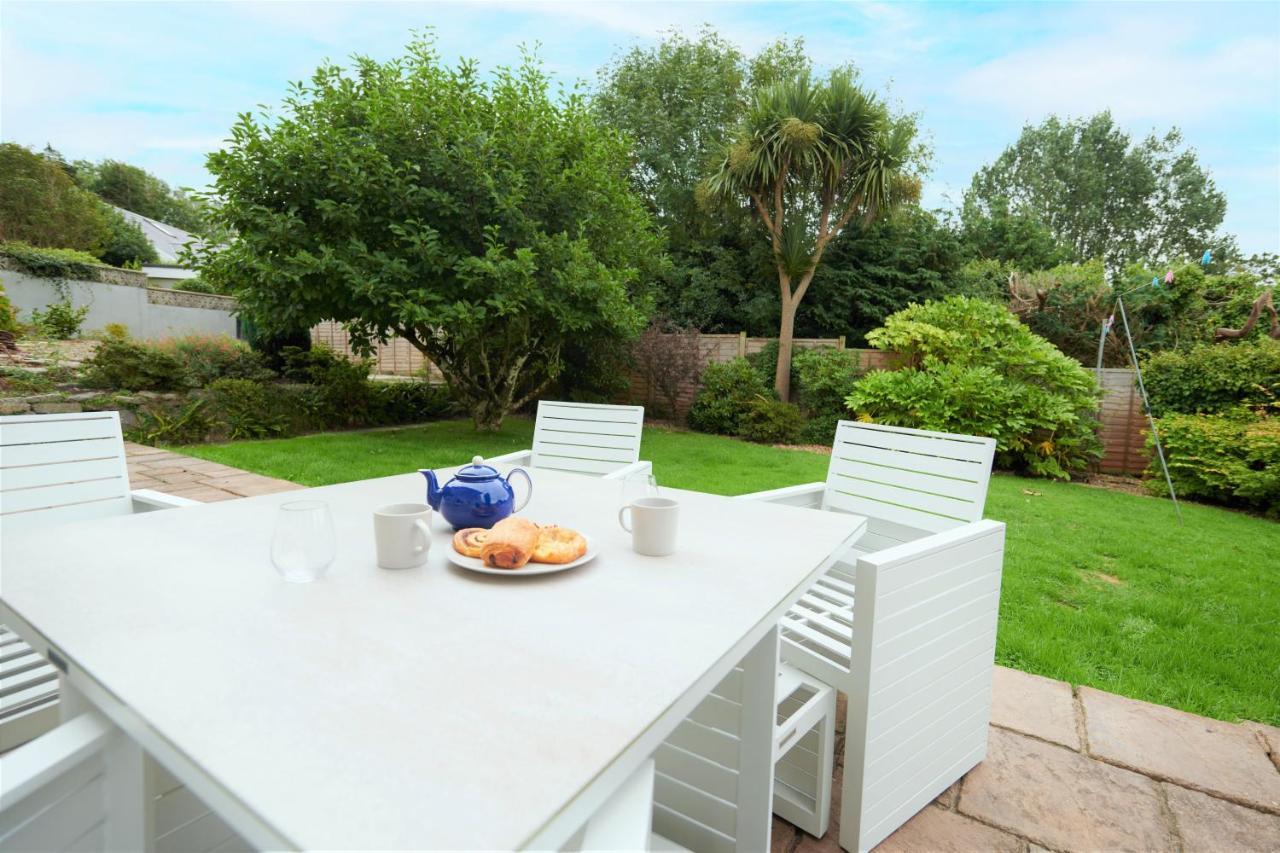 Sea Gem- Beautiful Family Home With Stunning Sea Views & Garden Tenby Eksteriør billede