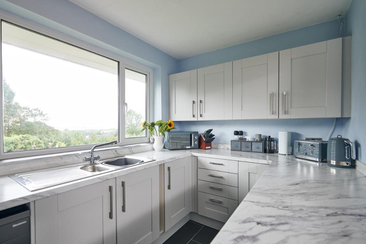 Sea Gem- Beautiful Family Home With Stunning Sea Views & Garden Tenby Eksteriør billede