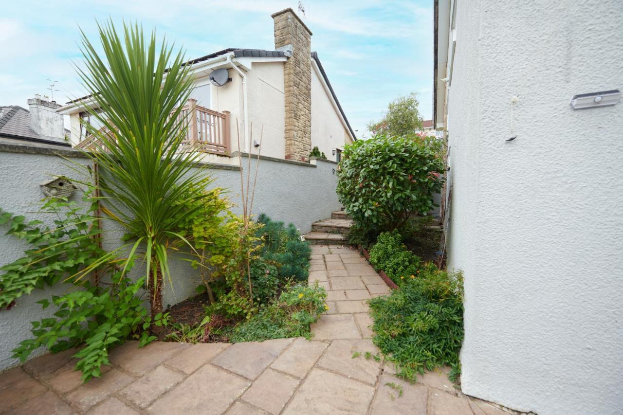 Sea Gem- Beautiful Family Home With Stunning Sea Views & Garden Tenby Eksteriør billede